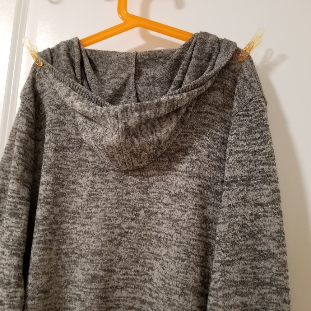 Sweater - Picture 2 of 5